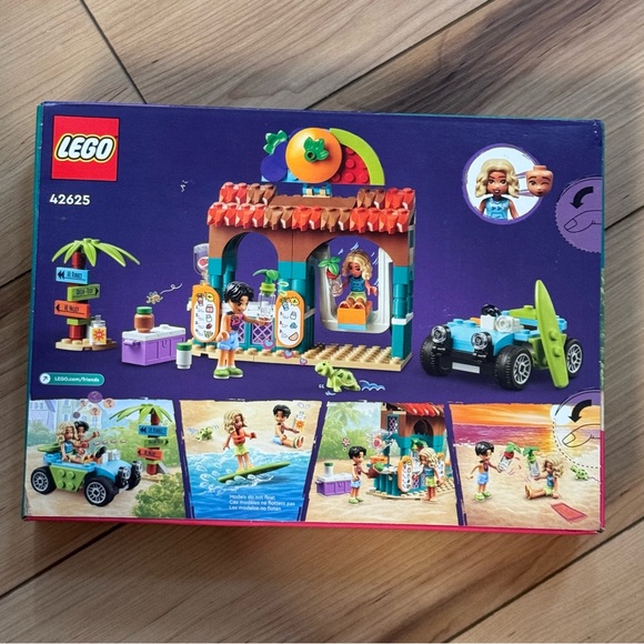 Lego Friends Beach Smoothie Stand Building Set - Picture 4 of 4